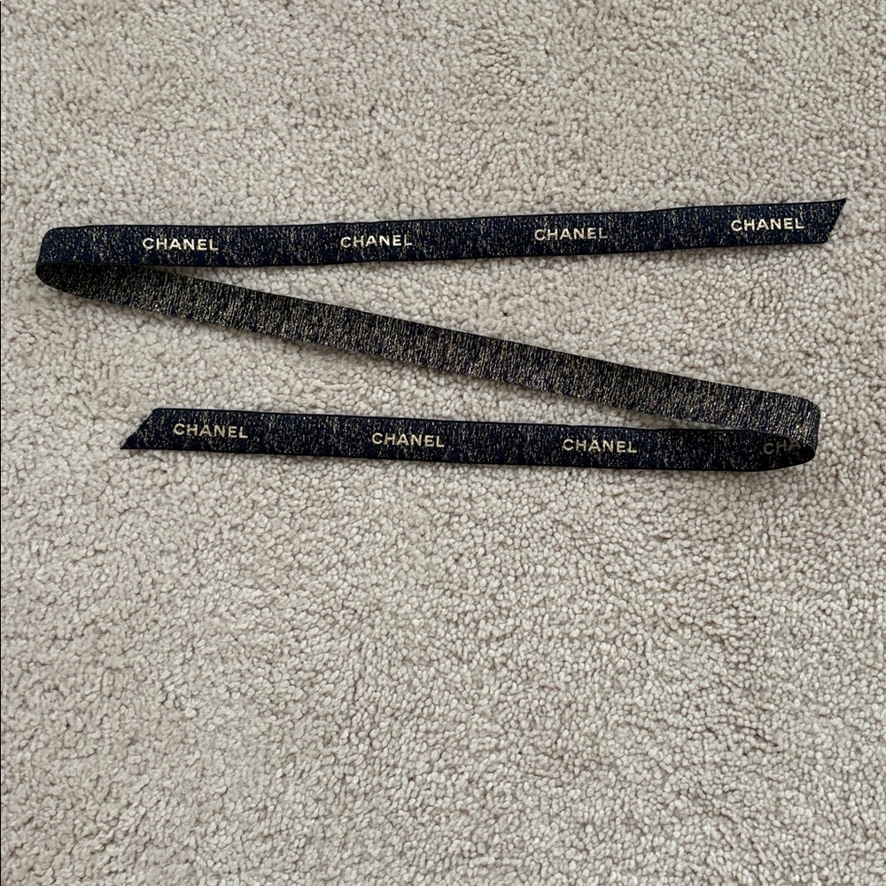 Chanel Logo Ribbons - Picture 4 of 4
